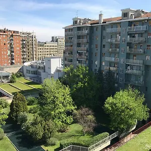 Feel@home Apartment+rooms , Milan Italy